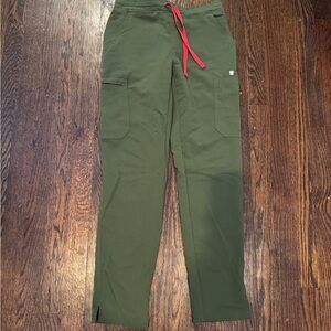 Figs dark olive yola scrub pant xs